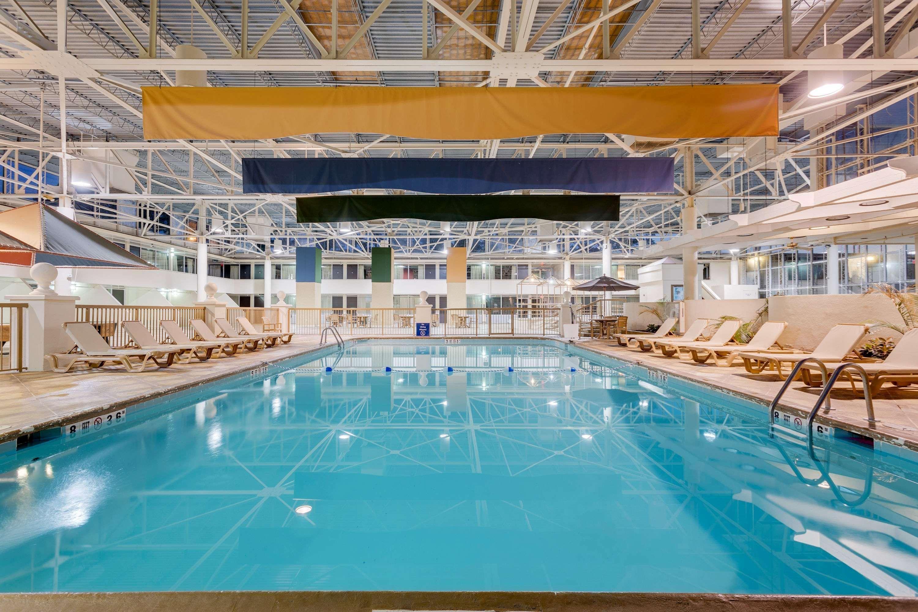 Days Inn By Wyndham Montgomery Near Aum Εξωτερικό φωτογραφία
