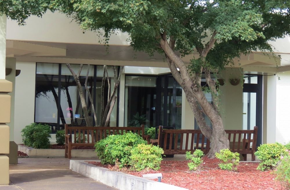 Days Inn By Wyndham Montgomery Near Aum Εξωτερικό φωτογραφία